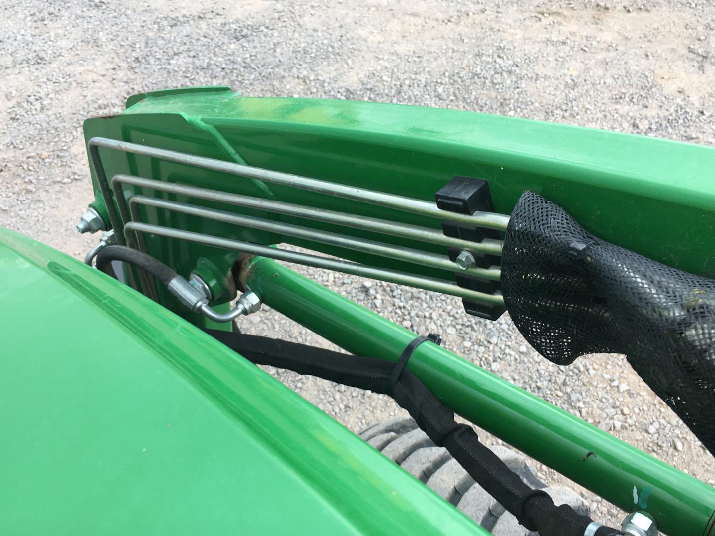 ./imagenes/INVOICE/2019/16451/TRACTOR AGRICOLA JOHN DEERE 3038E (40).JPG